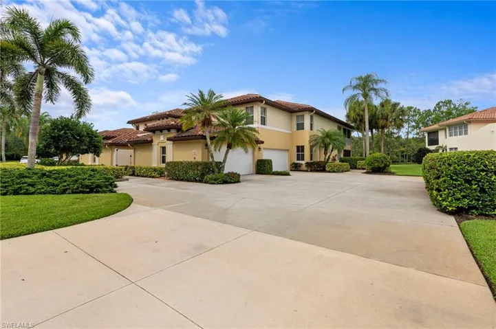 20691 Wildcat Run Dr 102, Estero, Florida 33928