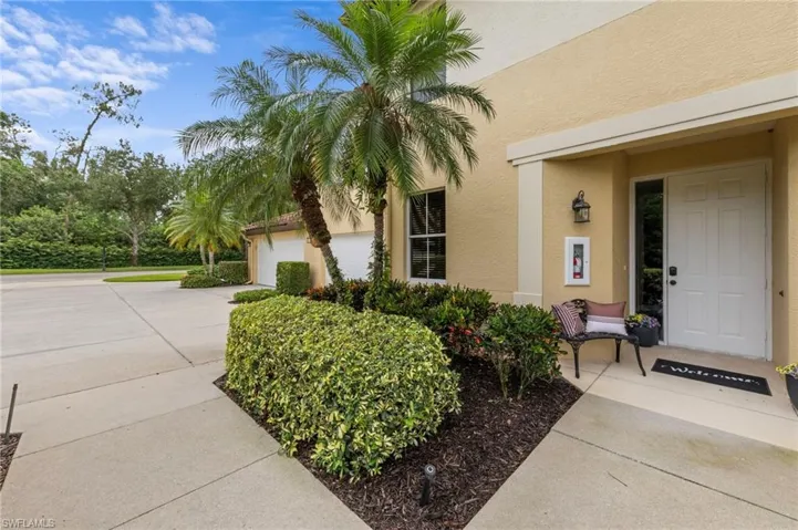 20691 Wildcat Run Dr 102, Estero, Florida 33928