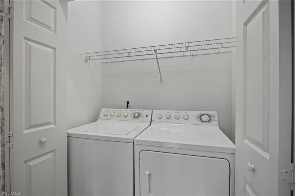 8253 Parkstone PL, Naples, FL 34120,225018437