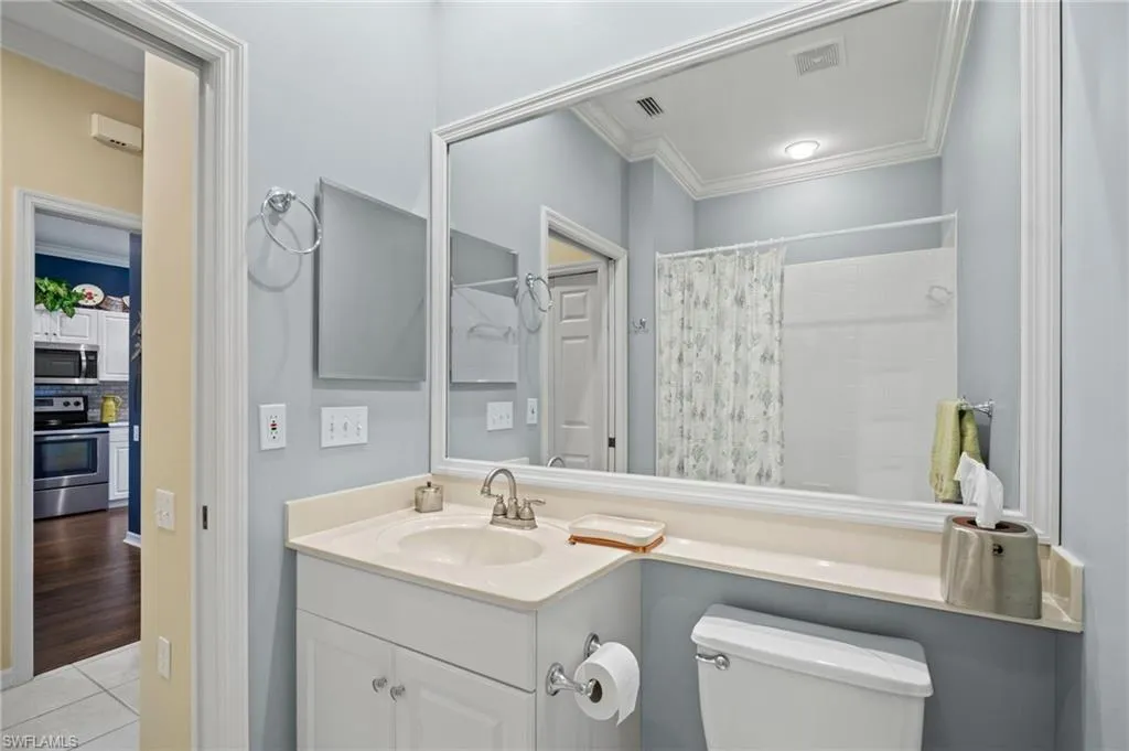 8253 Parkstone PL, Naples, FL 34120,225018437