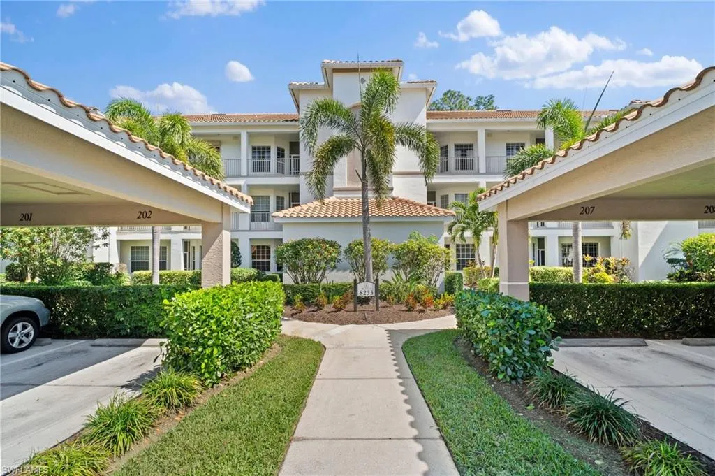 8253 Parkstone PL, Naples, FL 34120,225018437