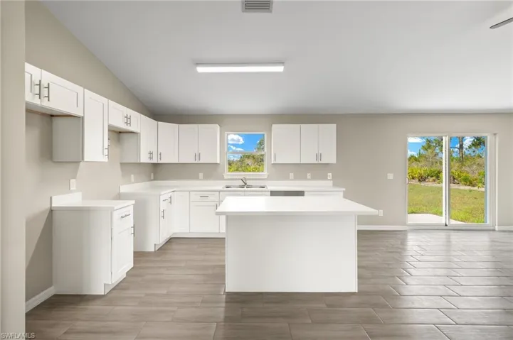2910  62nd W ST, Lehigh Acres, FL 33971
