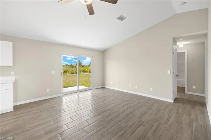 2910  62nd W ST, Lehigh Acres, FL 33971