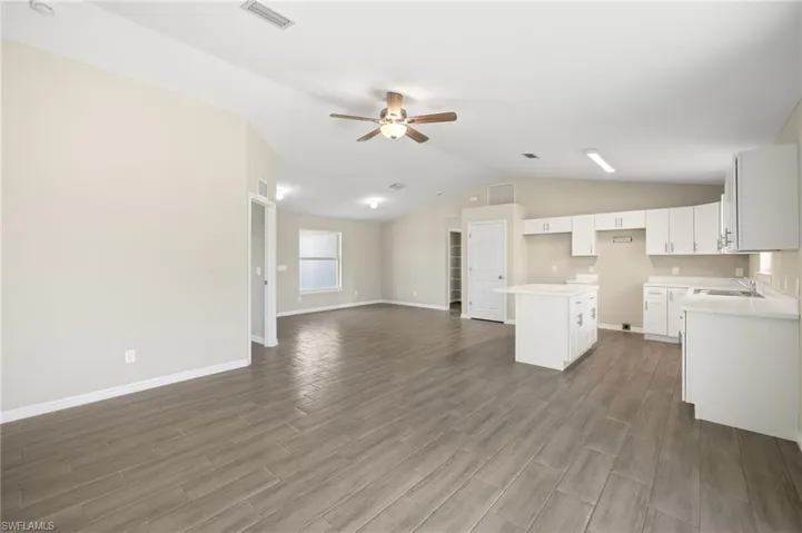 2910  62nd W ST, Lehigh Acres, FL 33971