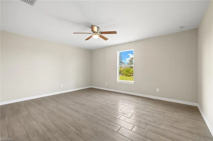 2910  62nd W ST, Lehigh Acres, FL 33971