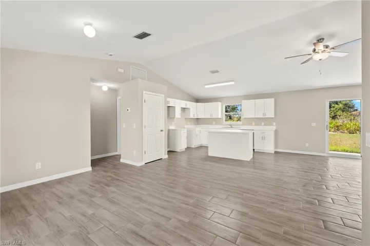2910  62nd W ST, Lehigh Acres, FL 33971