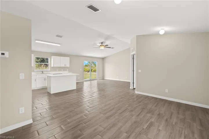 2910  62nd W ST, Lehigh Acres, FL 33971