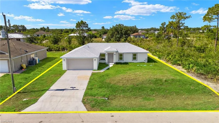 2910  62nd W ST, Lehigh Acres, FL 33971