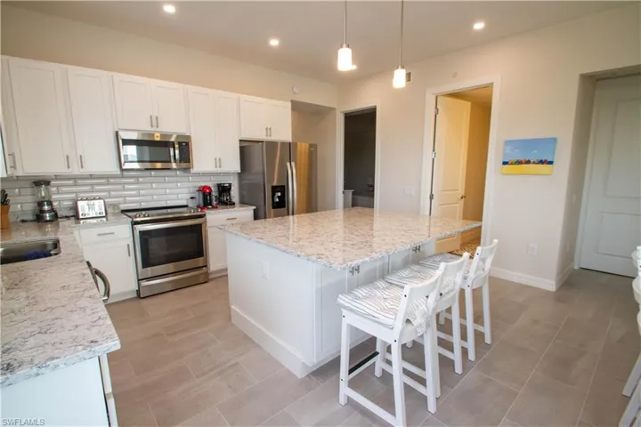 163  Indies E DR, Naples, FL 34114