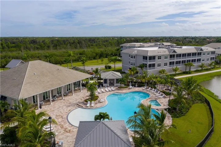 163  Indies E DR, Naples, FL 34114