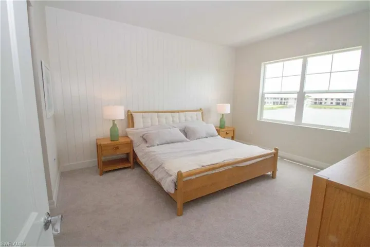 163  Indies E DR, Naples, FL 34114