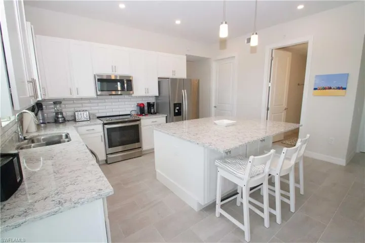 163  Indies E DR, Naples, FL 34114