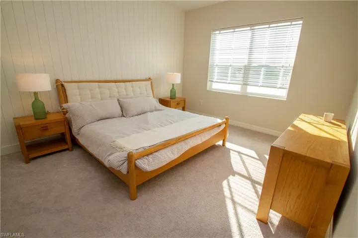 163  Indies E DR, Naples, FL 34114
