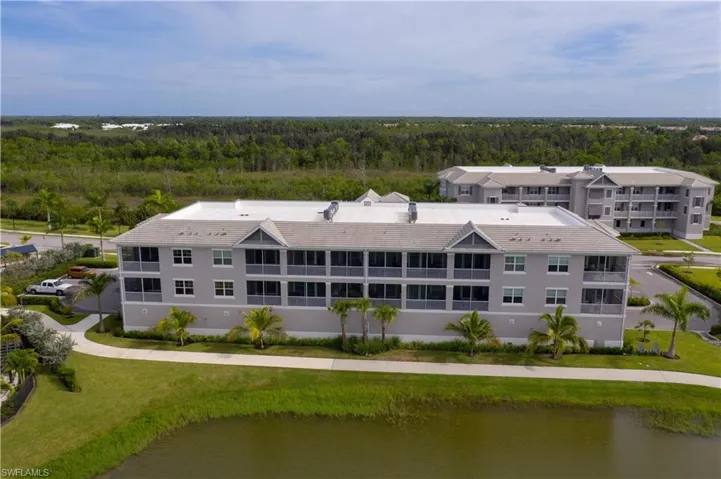 163  Indies E DR, Naples, FL 34114