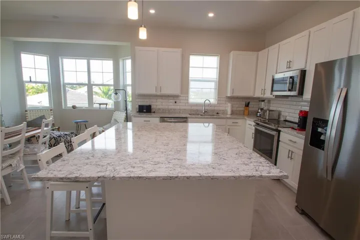 163  Indies E DR, Naples, FL 34114