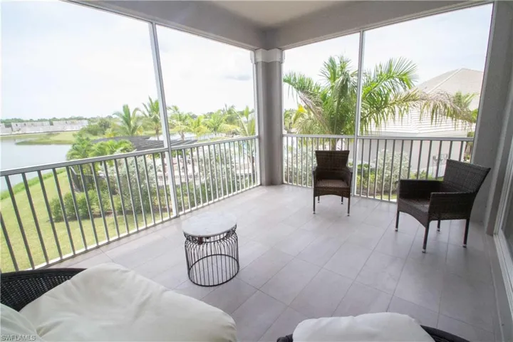 163  Indies E DR, Naples, FL 34114