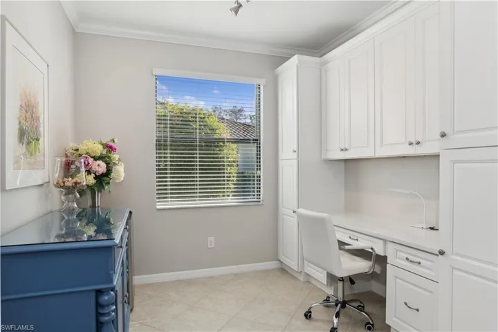 3819  Treasure Cove  CIR, Naples, FL 34114