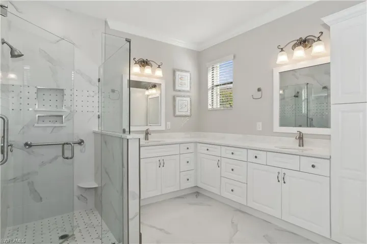 3819  Treasure Cove  CIR, Naples, FL 34114