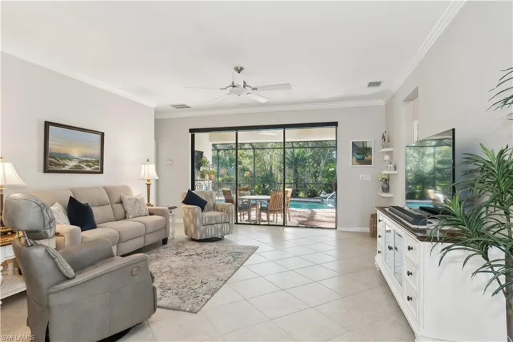 3819  Treasure Cove  CIR, Naples, FL 34114
