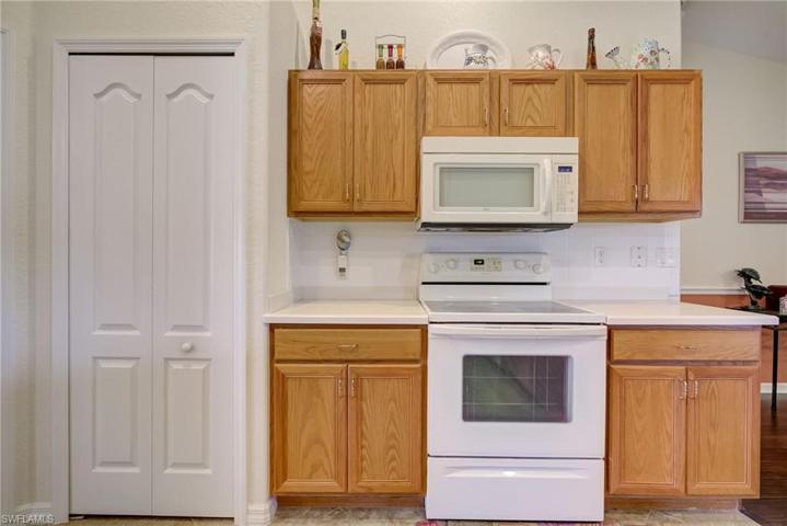 4127 SW 6th AVE, CAPE CORAL FL 33914