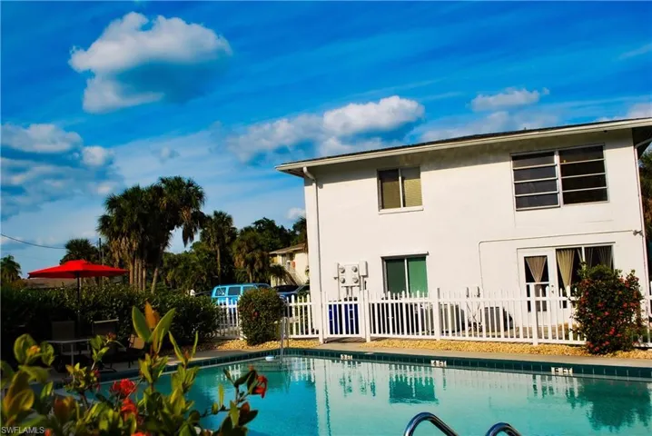 5781  Littlestone  CT, North Fort Myers, FL 33903