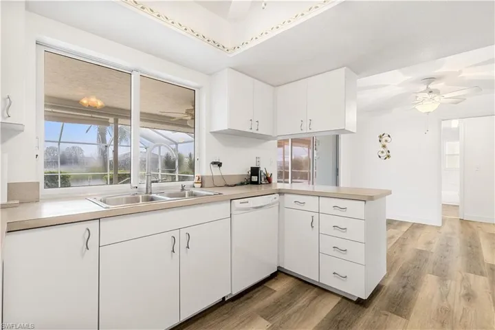 Nice connection to the lanai space