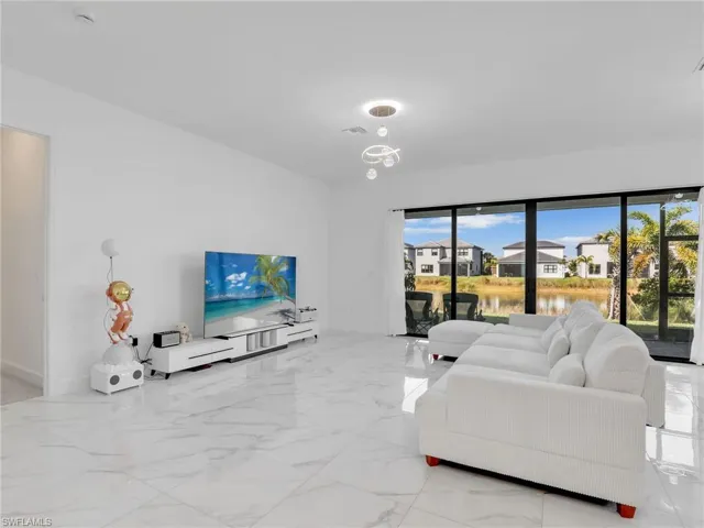 20329 Fair Oak Ln, Estero, Florida 33928