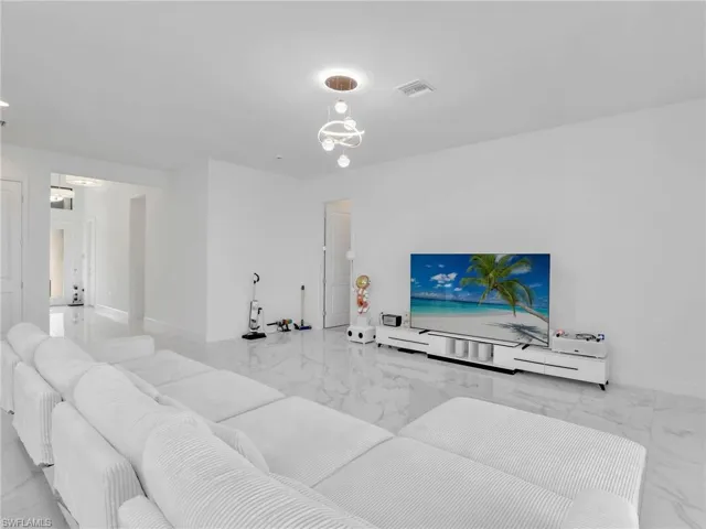 20329 Fair Oak Ln, Estero, Florida 33928