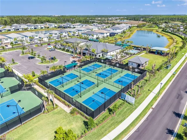 20329 Fair Oak Ln, Estero, Florida 33928