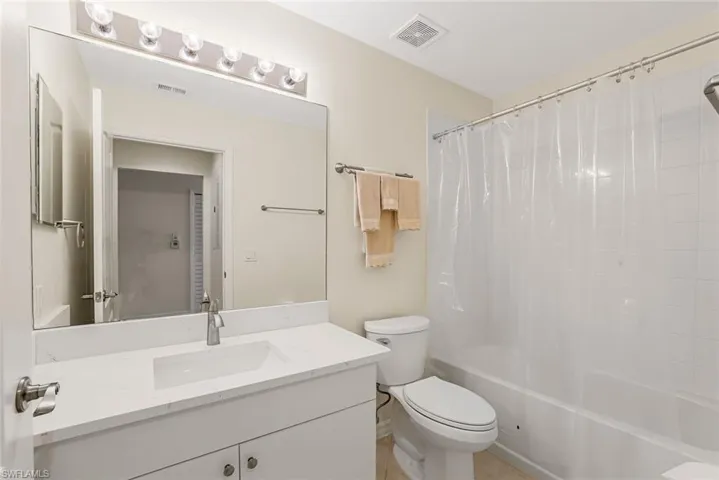 16625  Lake Circle  DR, Fort Myers, FL 33908