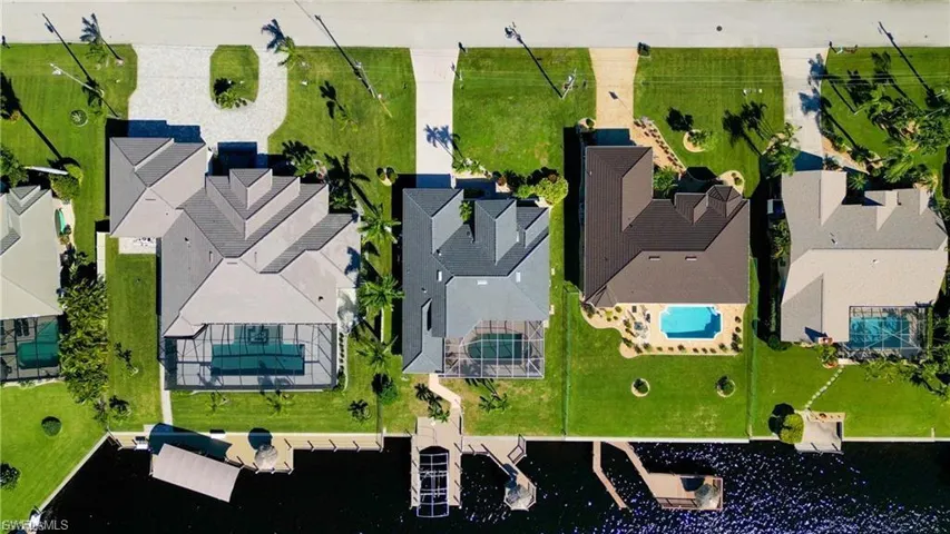 2720 Sw 51st St, Cape Coral, Florida 33914