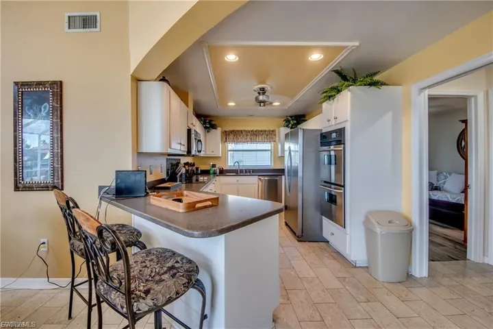 2720 Sw 51st St, Cape Coral, Florida 33914
