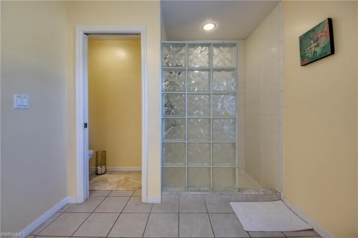 2720 Sw 51st St, Cape Coral, Florida 33914