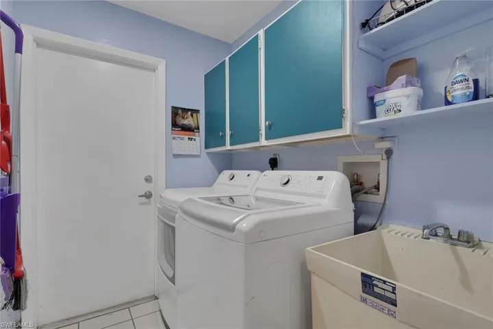 423 Sw 39th St, Cape Coral, Florida 33914