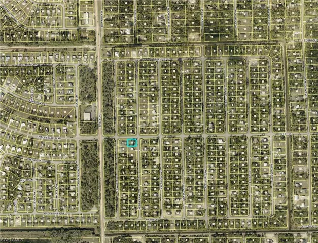 2025  Robert  AVE, Alva, FL 33920