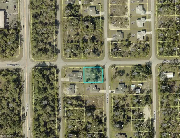 2025  Robert  AVE, Alva, FL 33920