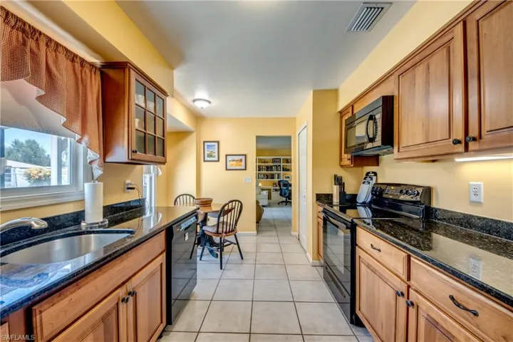 3410 SW 7th  AVE, Cape Coral, FL 33914