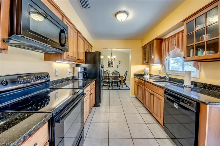 3410 SW 7th  AVE, Cape Coral, FL 33914