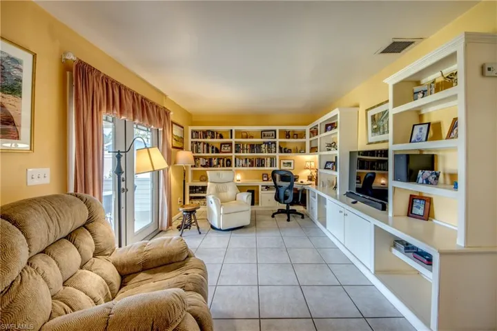 3410 SW 7th  AVE, Cape Coral, FL 33914