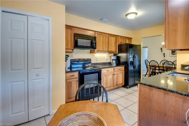 3410 SW 7th  AVE, Cape Coral, FL 33914