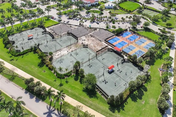 7139 Cayo Coco Ln, Naples, Florida 34113