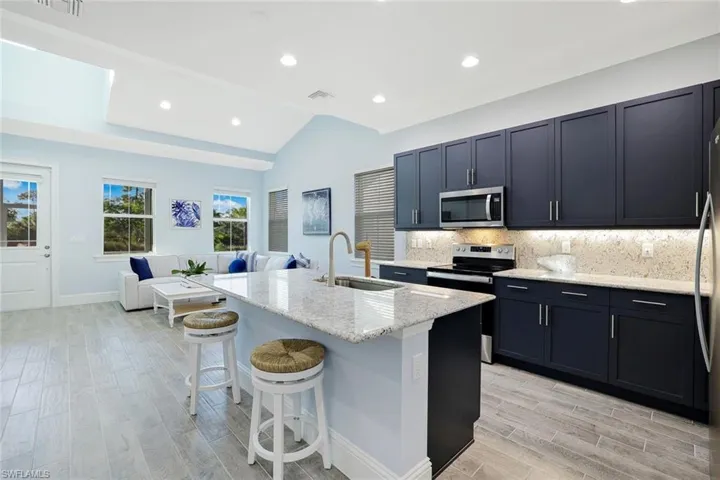 7139 Cayo Coco Ln, Naples, Florida 34113