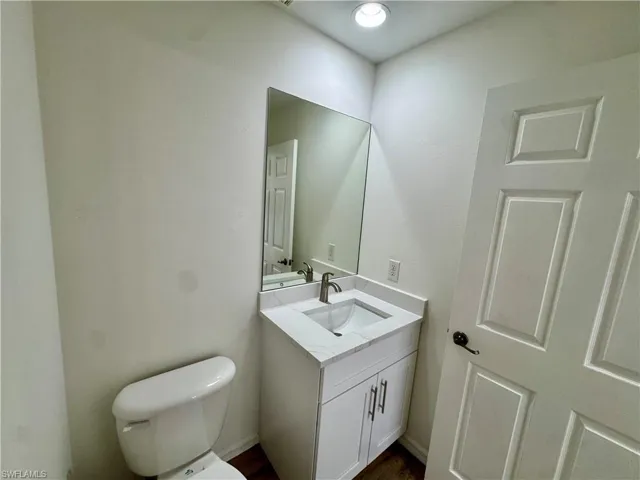 Powder room on 1st floor