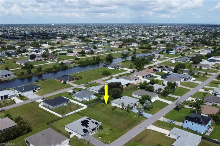 2827 Sw 2nd Ln, Cape Coral Fl 33991