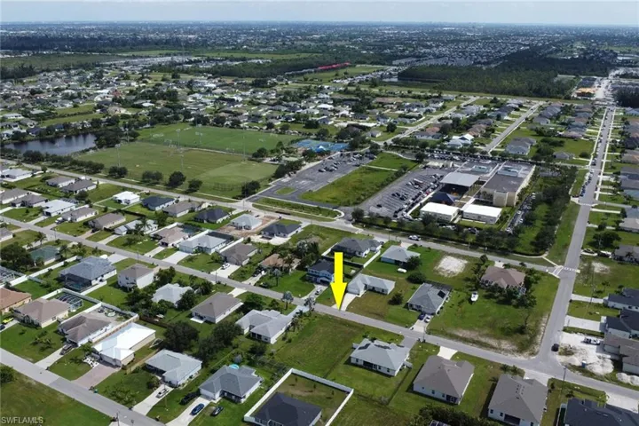 2827 Sw 2nd Ln, Cape Coral Fl 33991