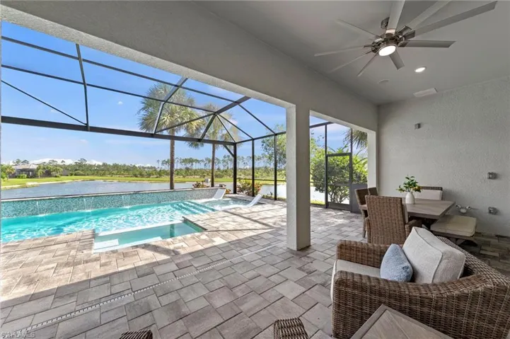 19640 Aqua View Ln, Estero, Florida 33913