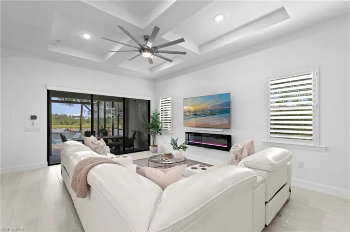 19640 Aqua View Ln, Estero, Florida 33913