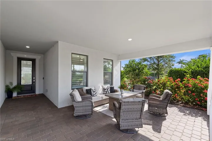 19640 Aqua View Ln, Estero, Florida 33913