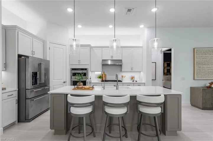 19640 Aqua View Ln, Estero, Florida 33913