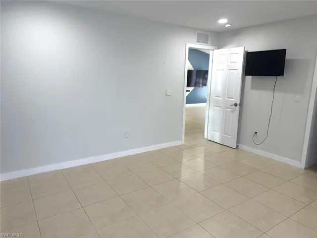 1203 Sw 34th Ter, Cape Coral, Florida 33914